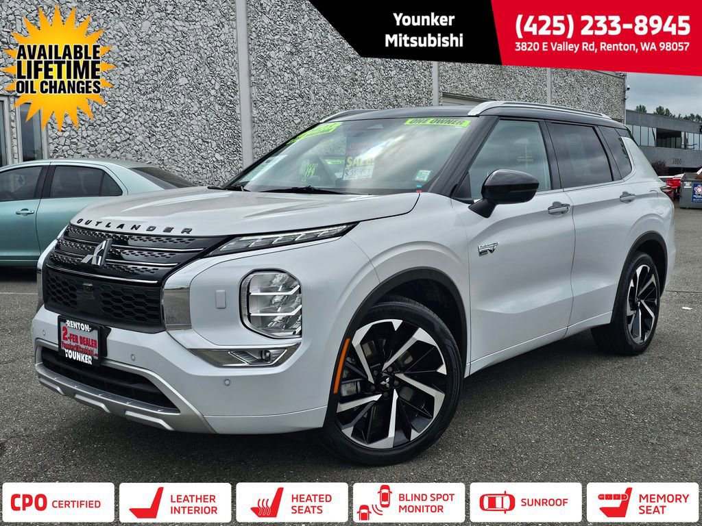 Used 2023 Mitsubishi Outlander SEL AWD/4WD image 1