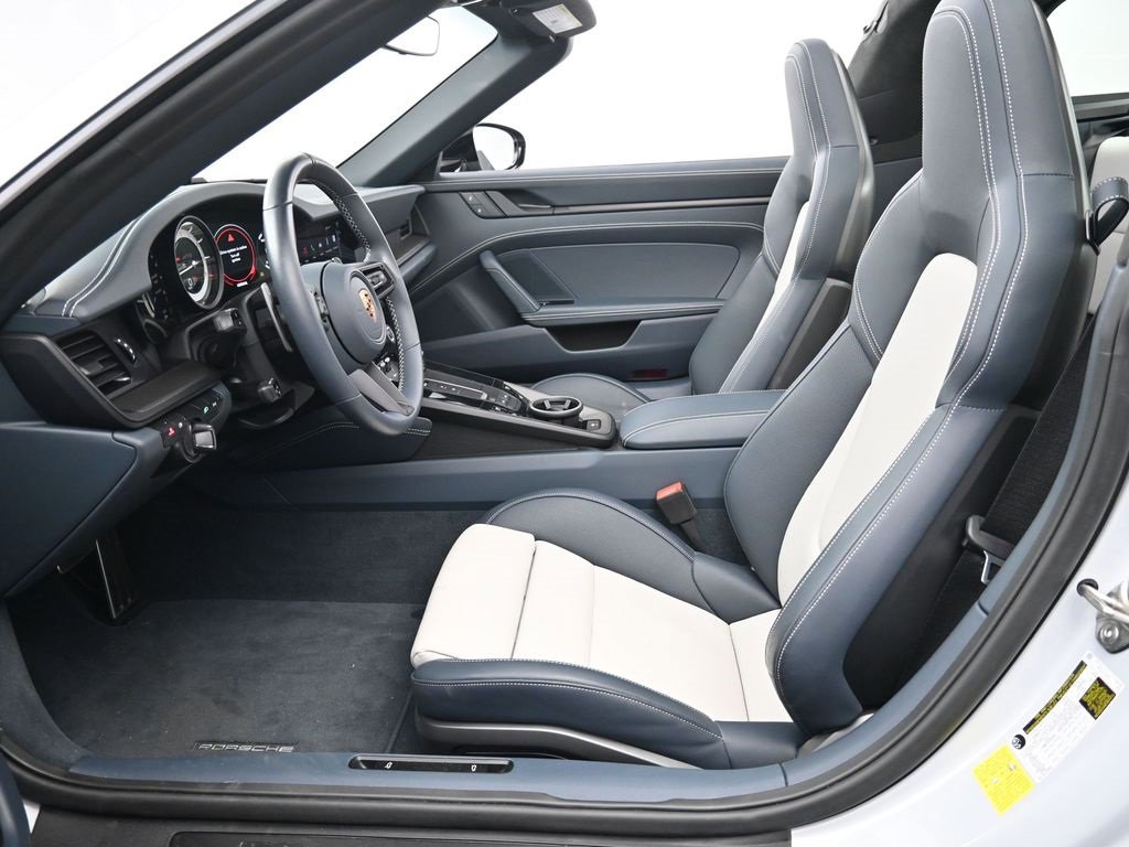 Used 2024 Porsche 911 Targa 4 GTS image 7