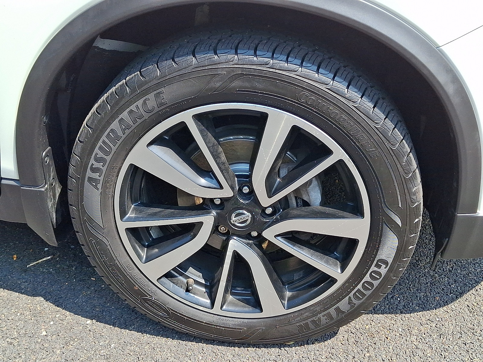 Used 2020 Nissan Rogue SL AWD/4WD image 8