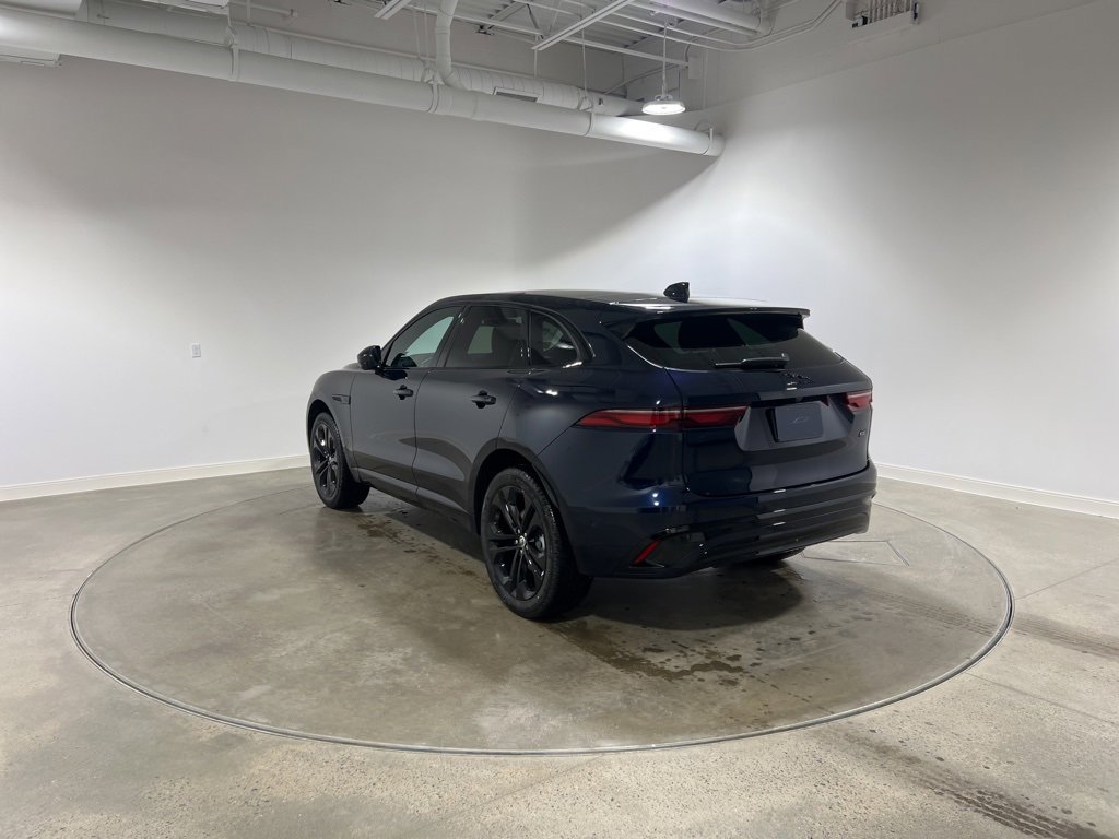 New 2026 Jaguar F-PACE R-Dynamic S image 3