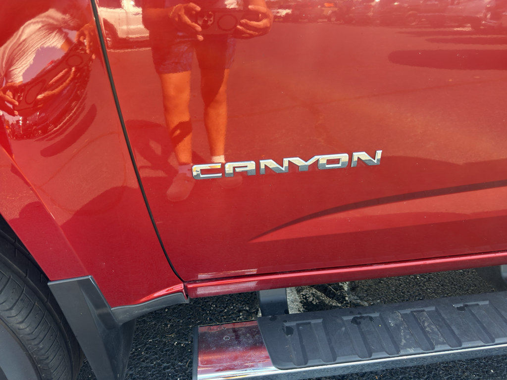 Used 2016 GMC Canyon SLT w/ Driver Alert Package AWD/4WD image 10