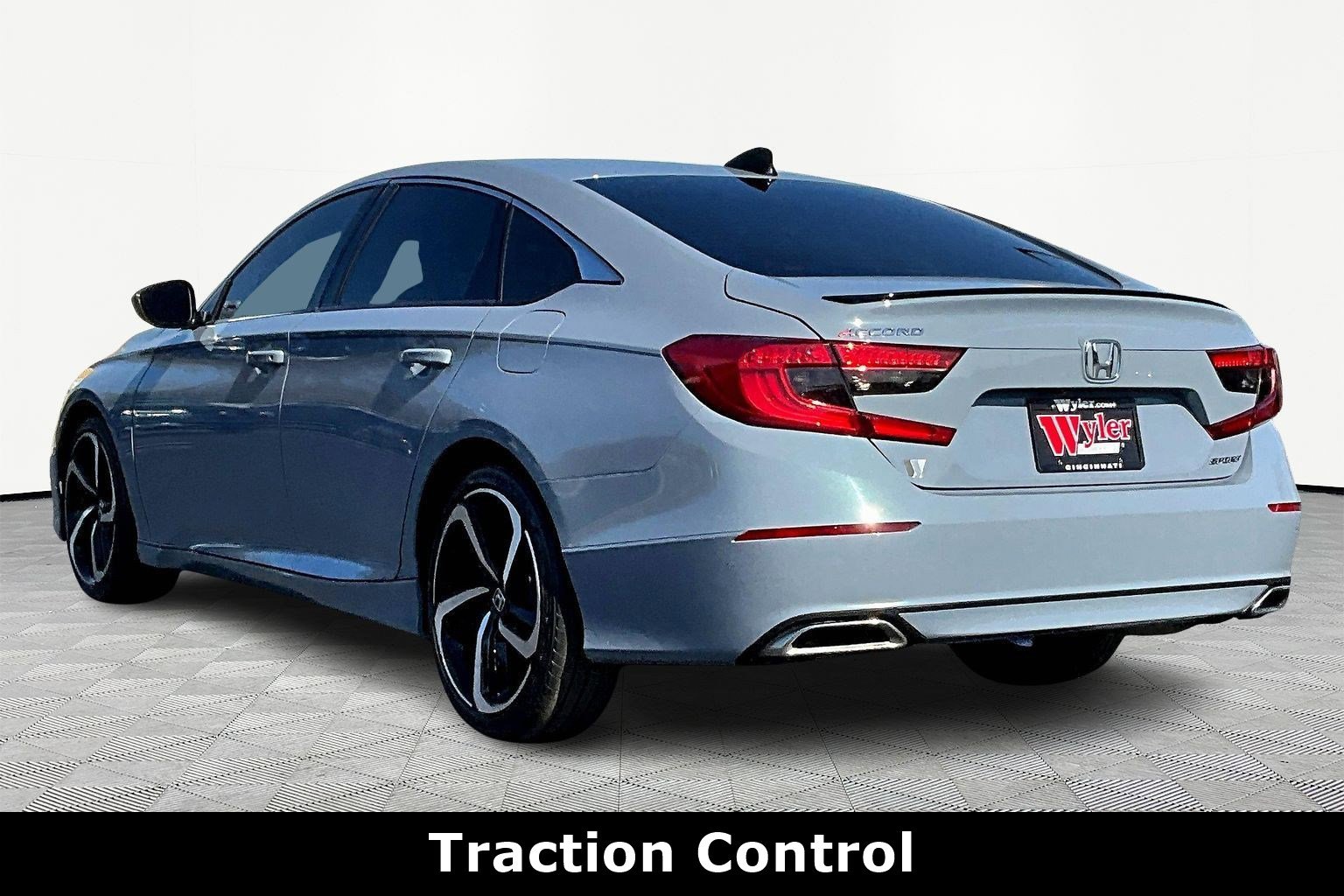 Used 2022 Honda Accord Sport image 4