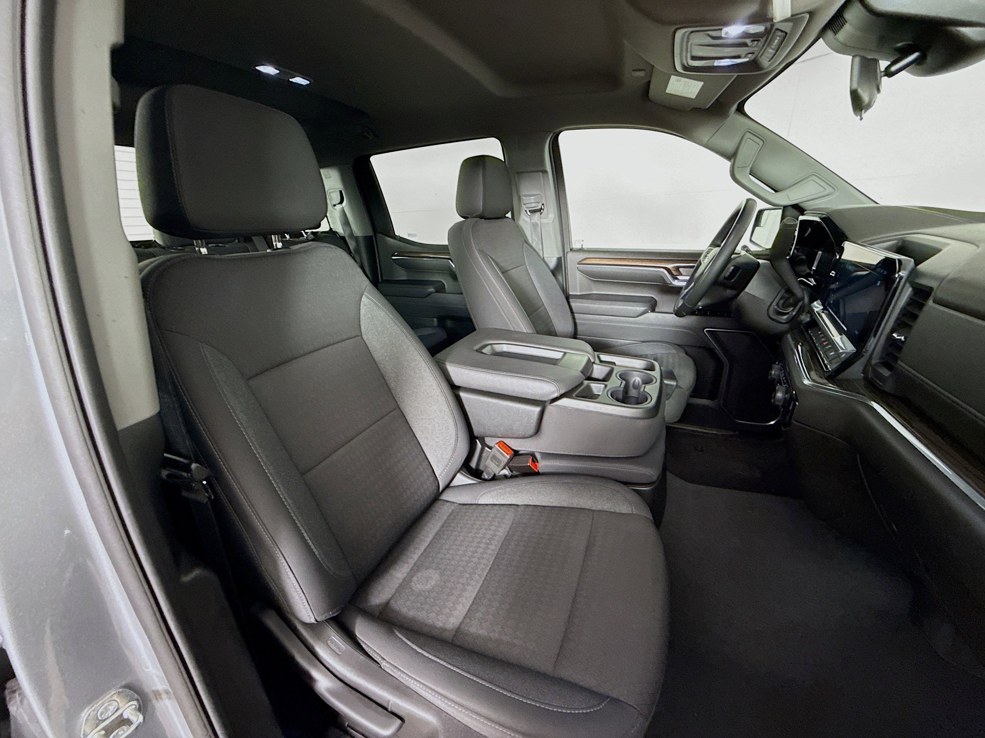 Used 2024 Chevrolet Silverado 1500 LT w/ Protection Package image 34