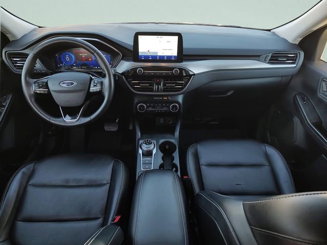 Used 2022 Ford Escape Titanium image 10