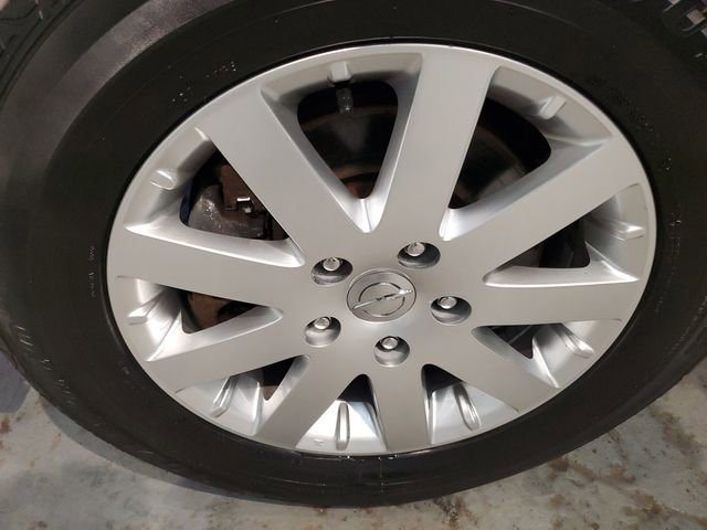 Used 2016 Chrysler Town & Country Touring image 30