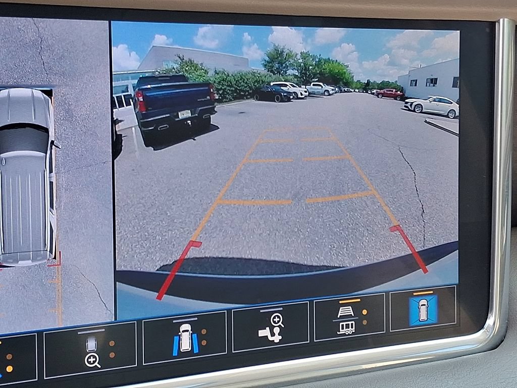 Used 2021 GMC Yukon Denali w/ Denali Ultimate Package AWD/4WD image 4