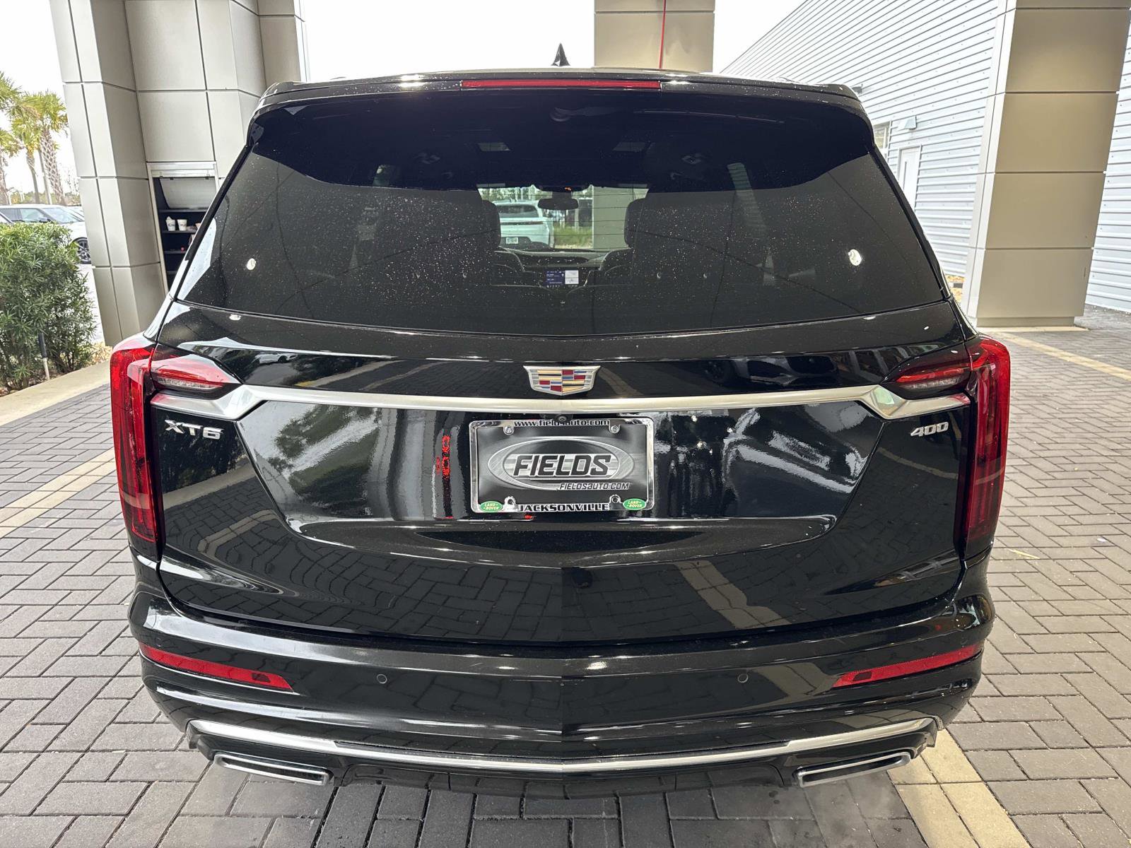 Used 2025 Cadillac XT6 Premium Luxury image 7