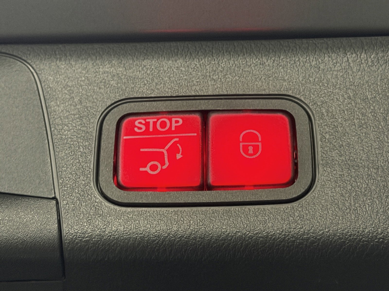 Certified 2023 Mercedes-Benz EQB 300 4MATIC image 16