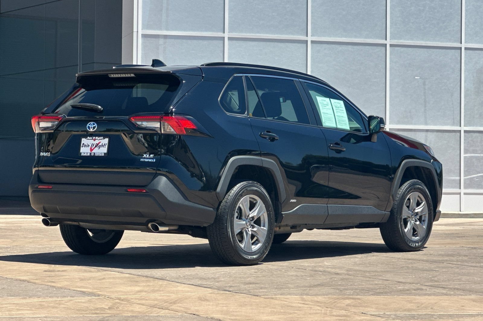 Used 2024 Toyota RAV4 XLE w/ Convenience Package AWD/4WD image 4