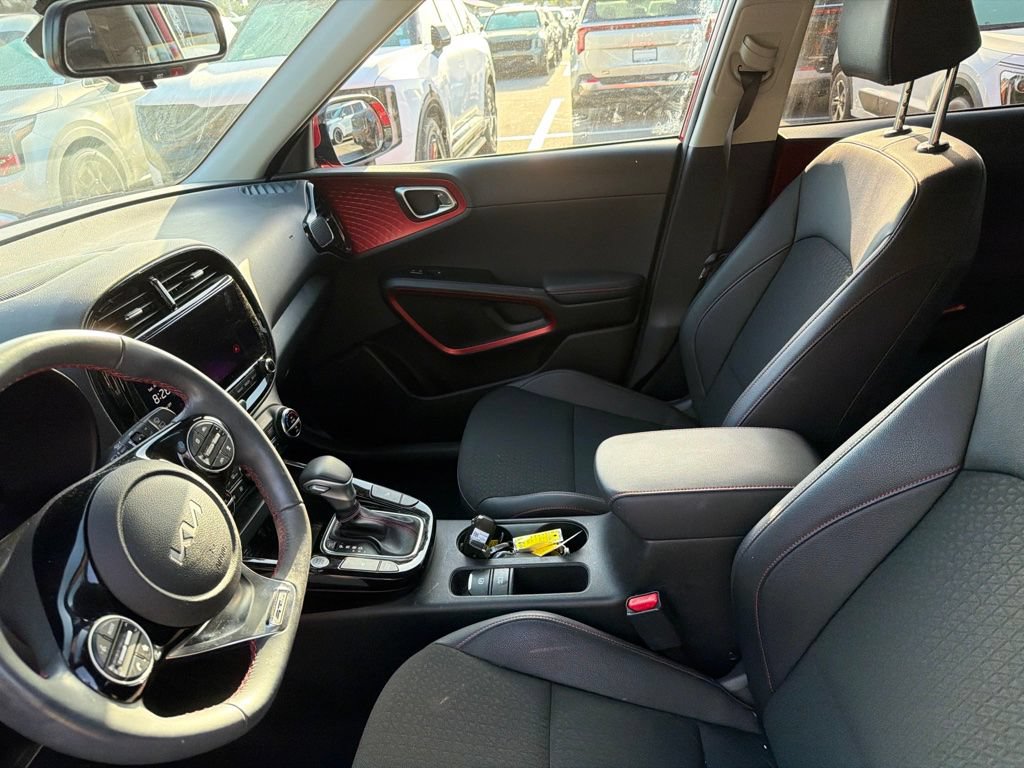 Certified 2024 Kia Soul GT-Line w/ Option Group 020 FWD image 10