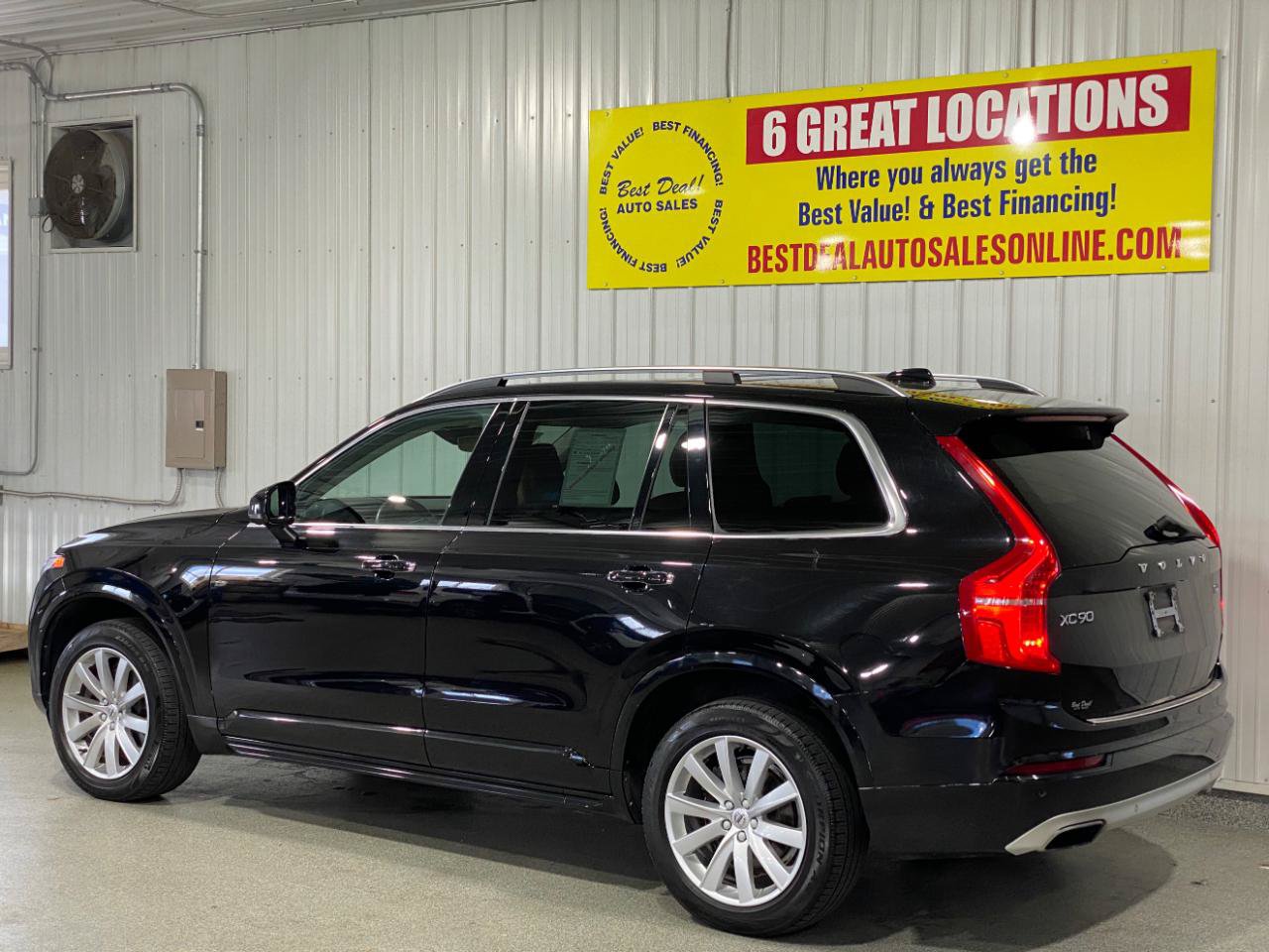 Used 2016 Volvo XC90 T6 Momentum w/ Protection Package Plus AWD/4WD image 3