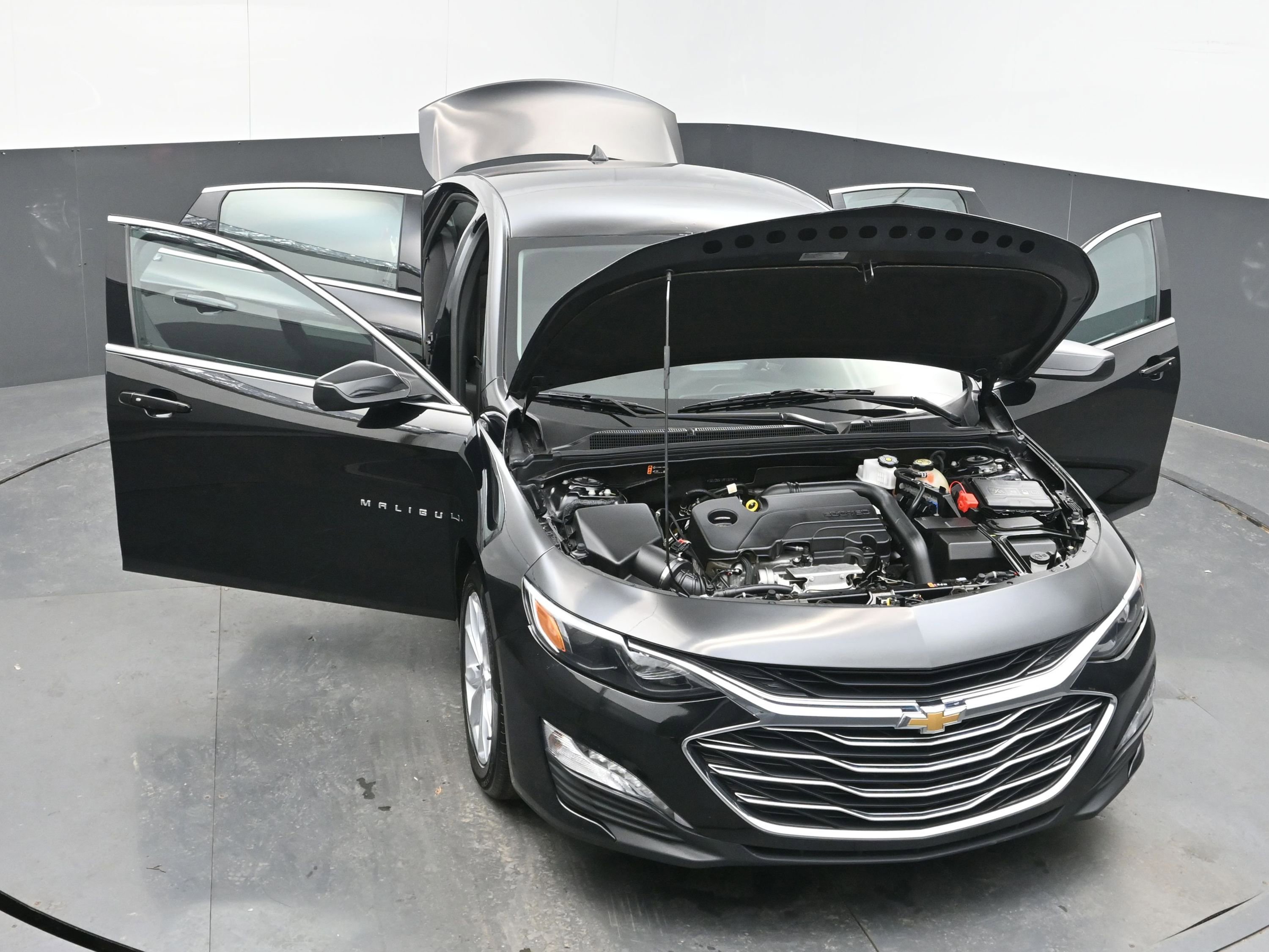 Used 2024 Chevrolet Malibu LT image 39