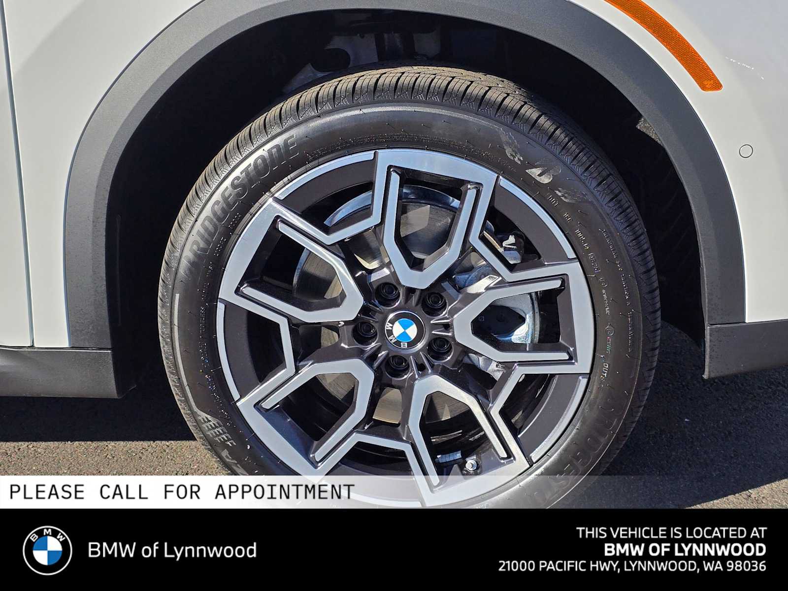 New 2026 BMW X2 xDrive28i w/ Technology Package AWD/4WD image 9