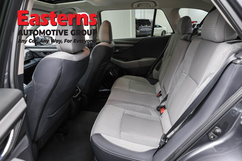 Used 2022 Subaru Outback Premium AWD/4WD image 23