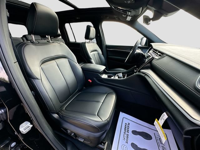 New 2025 Jeep Grand Cherokee Limited 4xe AWD/4WD image 30