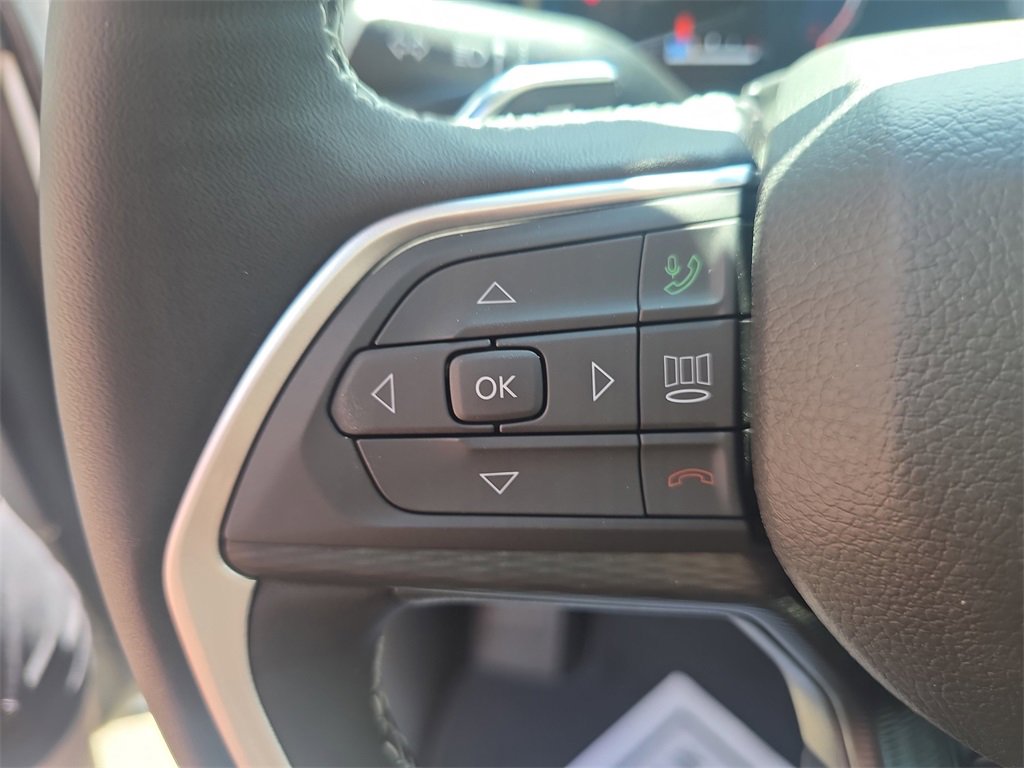 New 2025 Jeep Grand Cherokee Laredo X w/ Luxury Tech Group I image 17