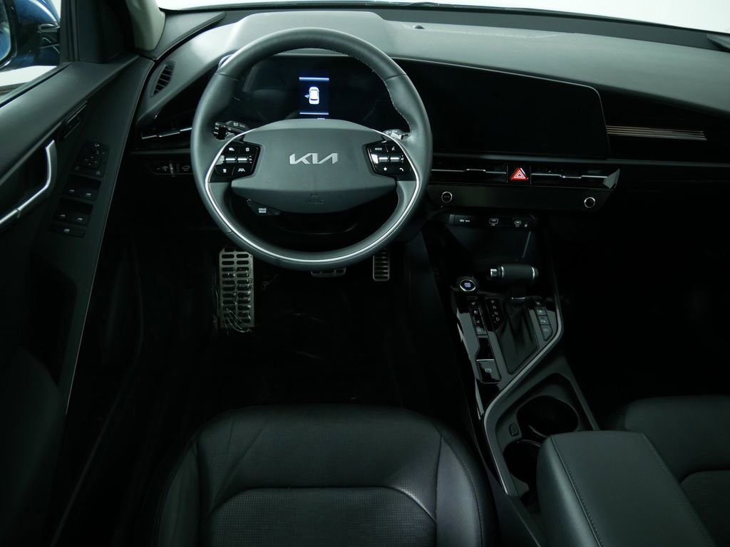 Certified 2023 Kia Niro SX Touring image 19