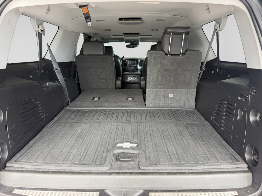 Used 2019 Chevrolet Suburban LT RWD image 32
