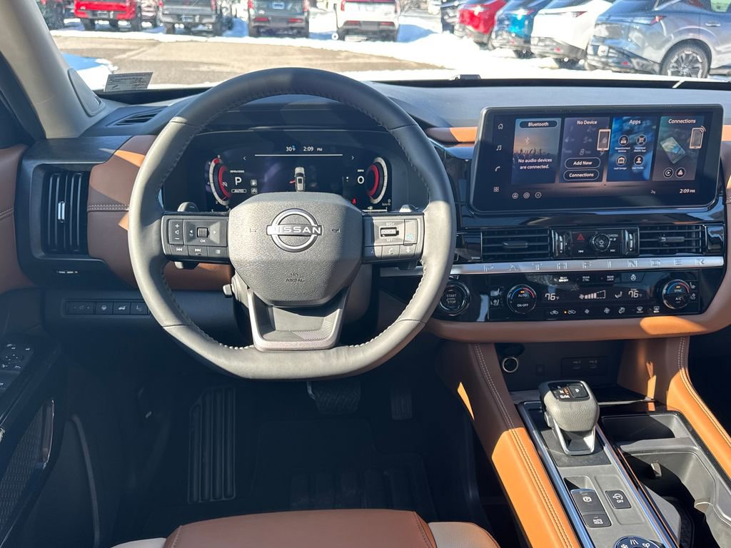 New 2026 Nissan Pathfinder Platinum image 14