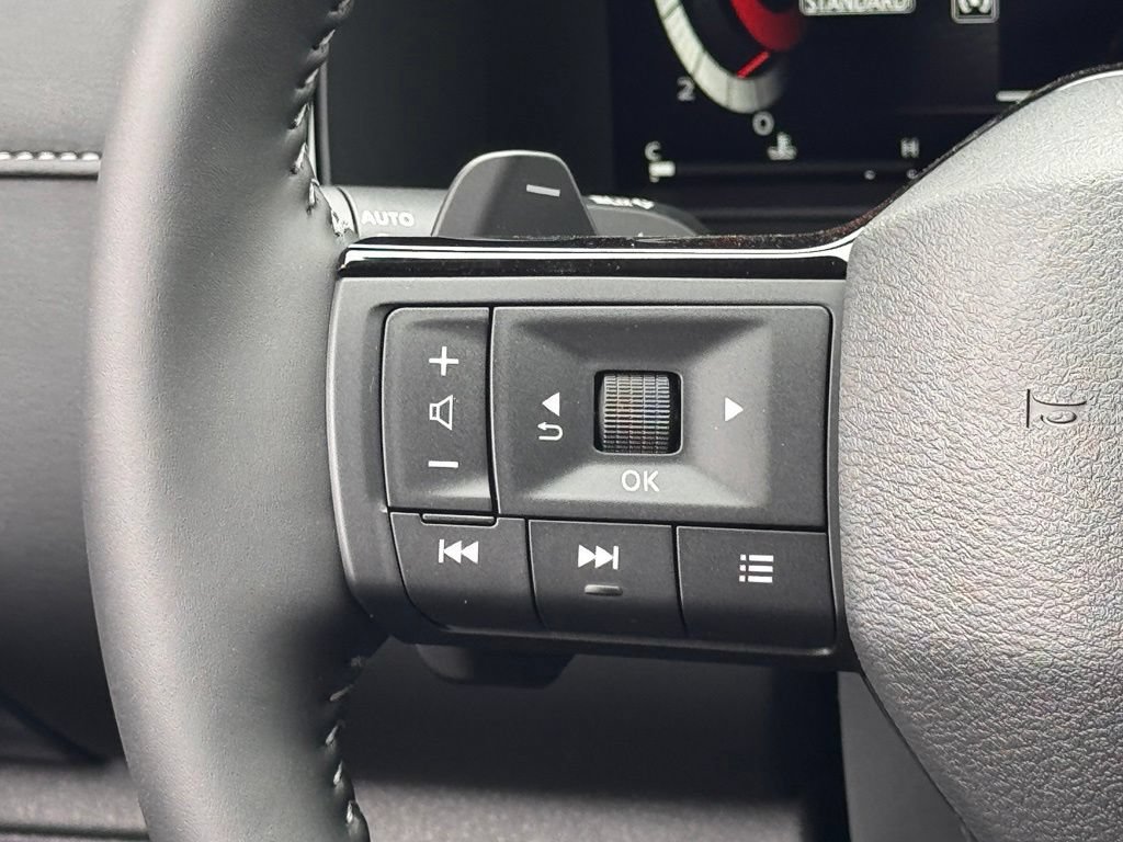 New 2026 Nissan Pathfinder SL FWD image 15