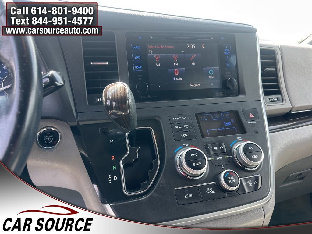 Used 2015 Toyota Sienna XLE w/ XLE Navigation Package image 22