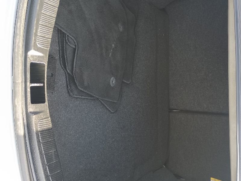 Used 2017 Ford Fusion SE image 8