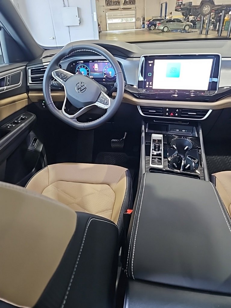 New 2026 Volkswagen Atlas Cross Sport SE image 25