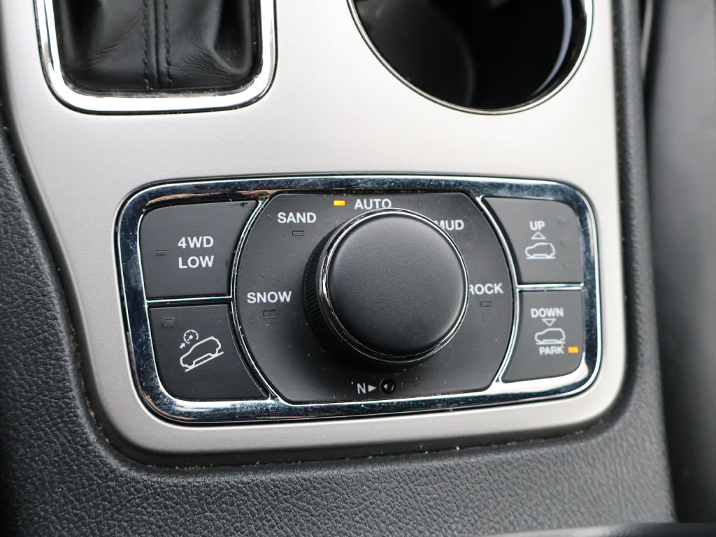 Used 2018 Jeep Grand Cherokee High Altitude AWD/4WD image 25