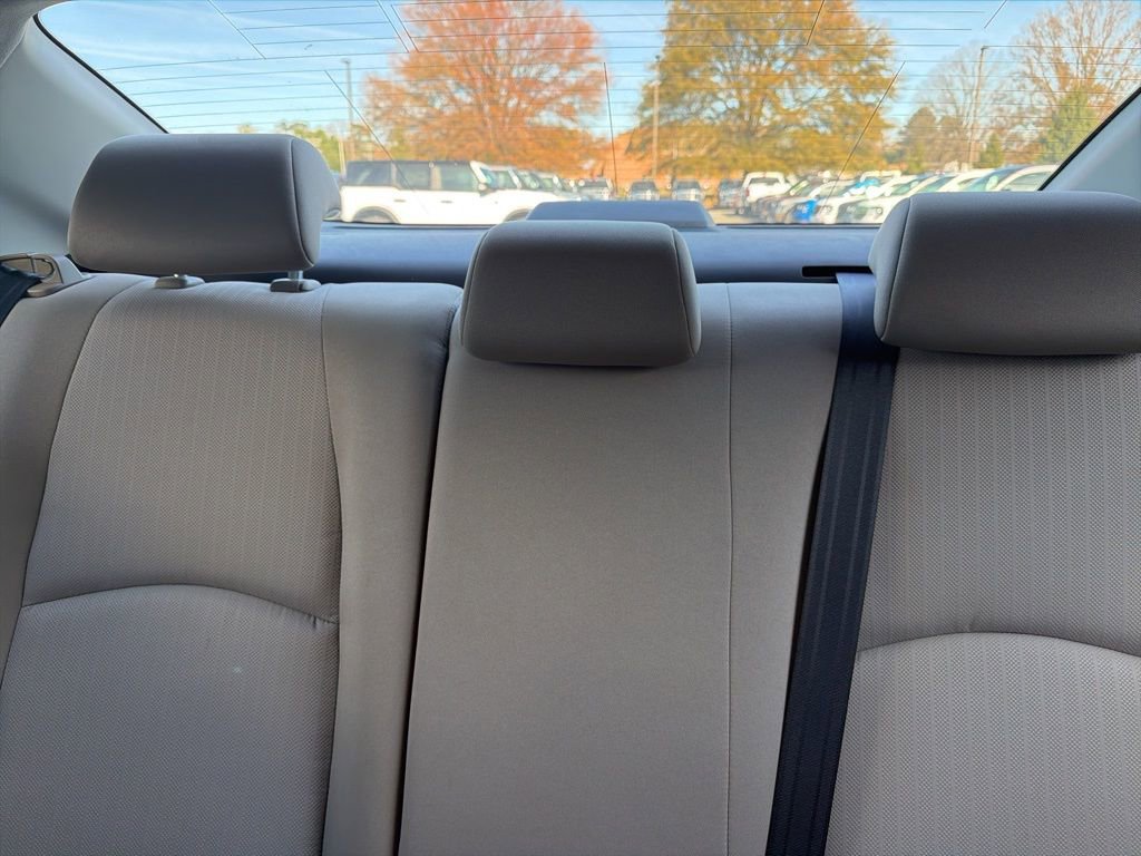 Used 2016 MAZDA MAZDA3 i Sport image 13