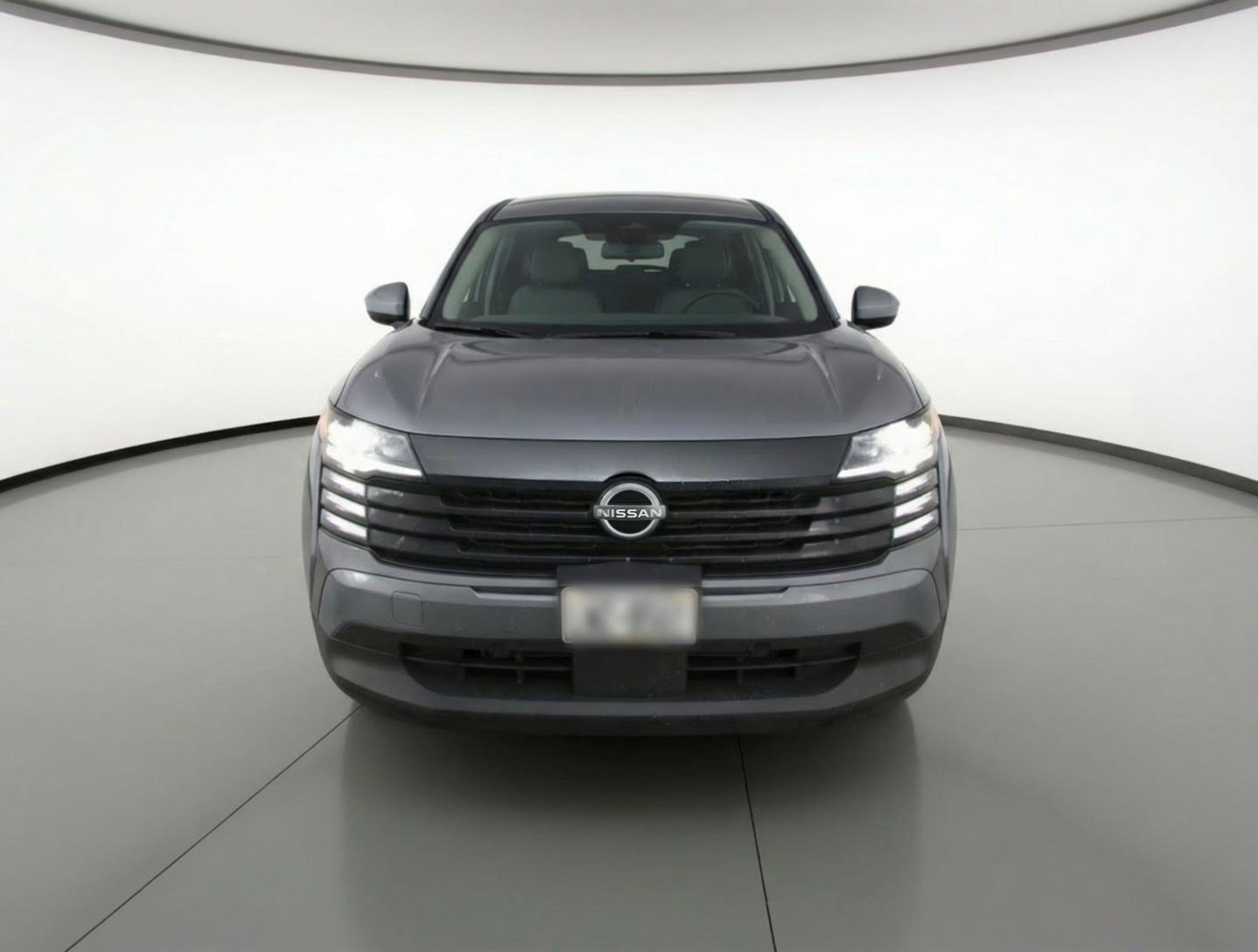 Used 2025 Nissan Kicks SV AWD/4WD image 2