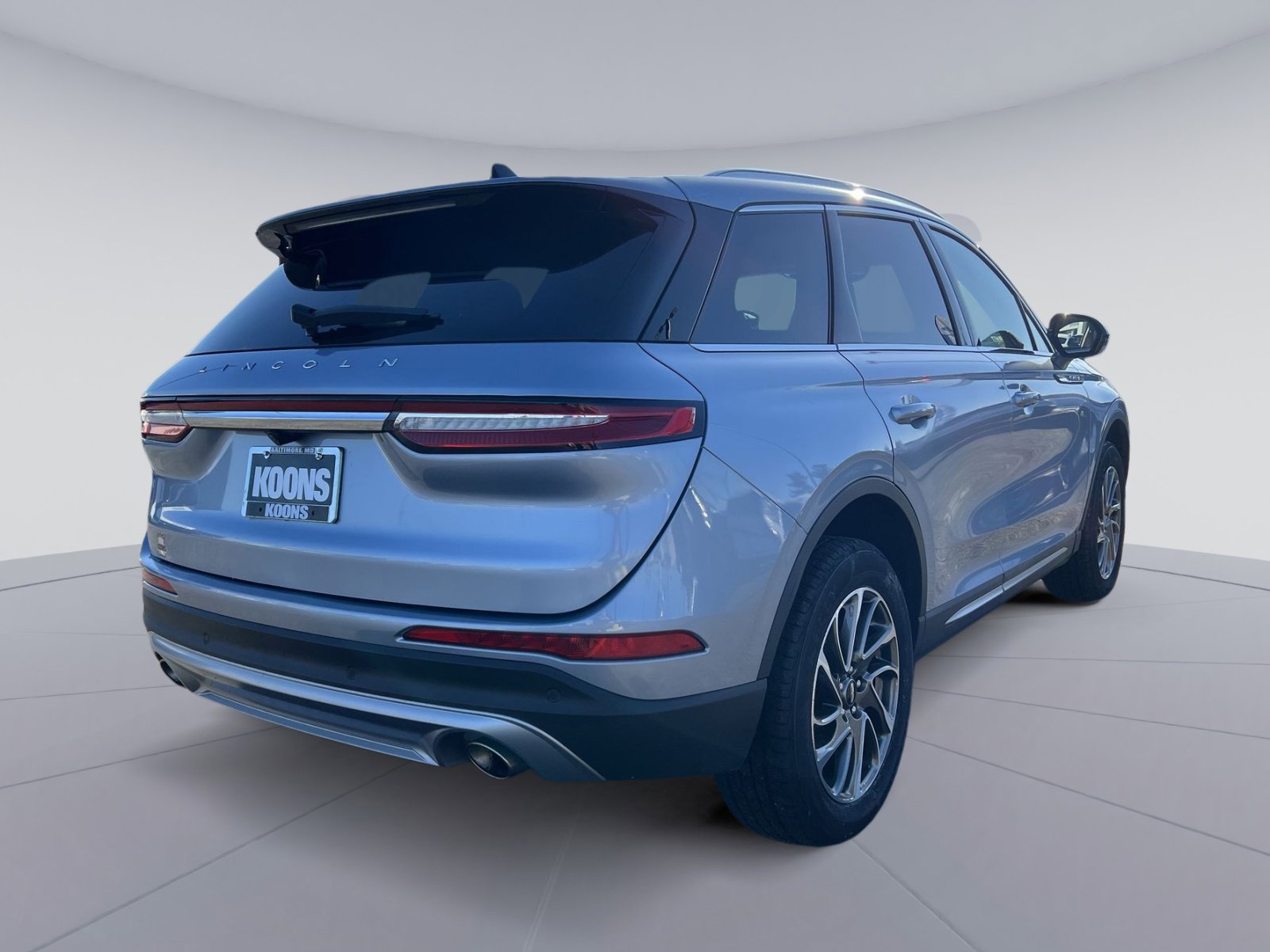 Used 2022 Lincoln Corsair Standard w/ Equipment Group 101A image 7