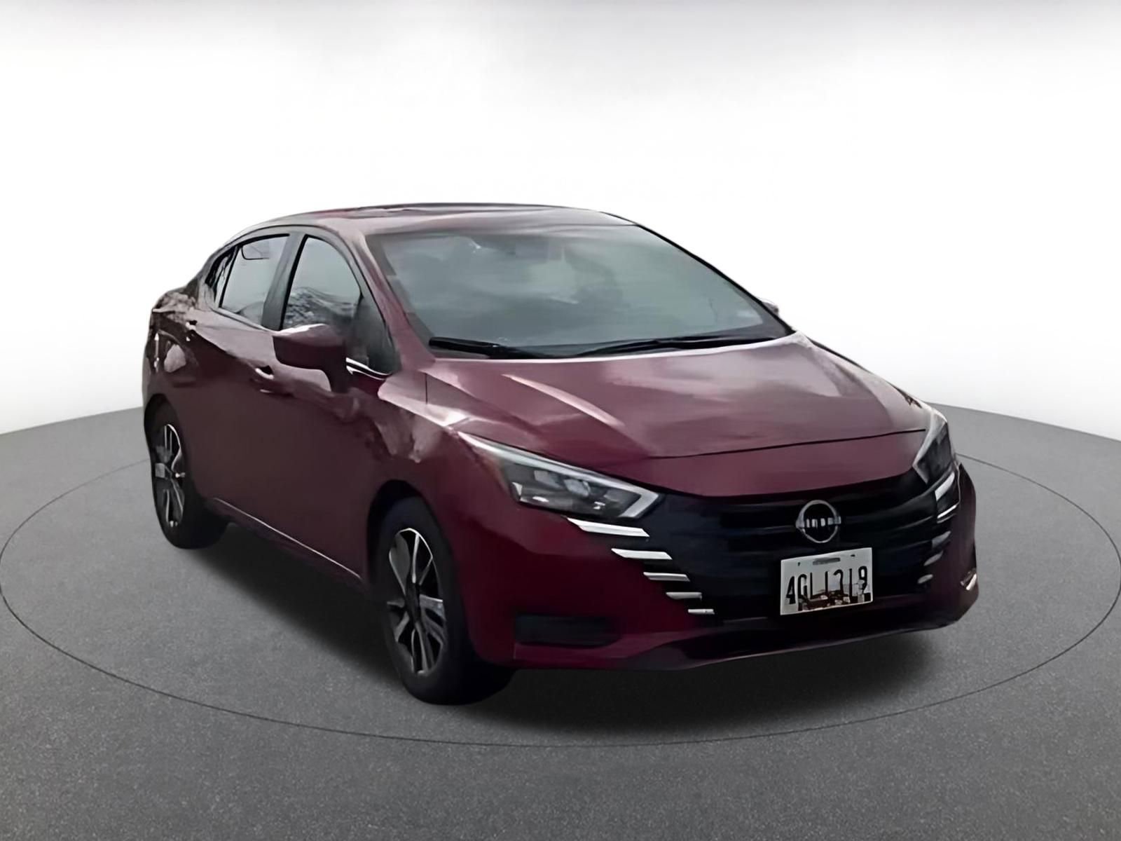 Used 2025 Nissan Versa SV image 7