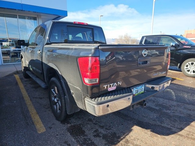 Used 2015 Nissan Titan SV w/ SV Value Truck Package image 7