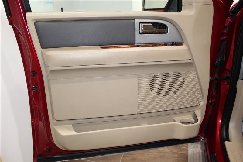 Used 2008 Ford Expedition Eddie Bauer image 34