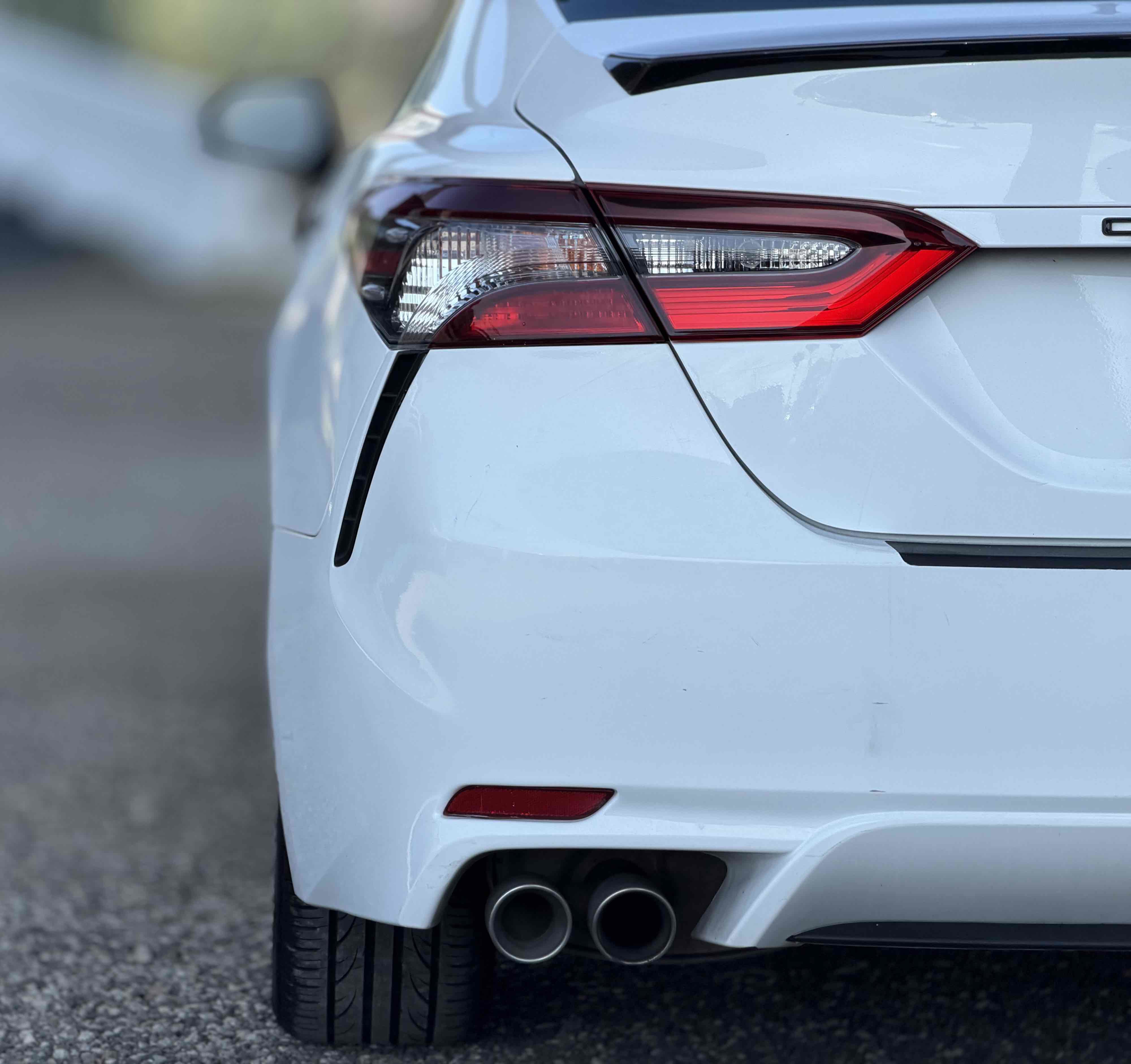 Used 2022 Toyota Camry SE FWD image 9