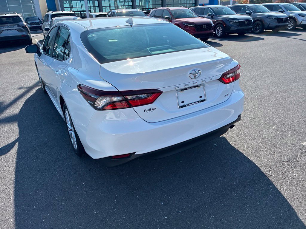 Used 2024 Toyota Camry LE FWD image 11
