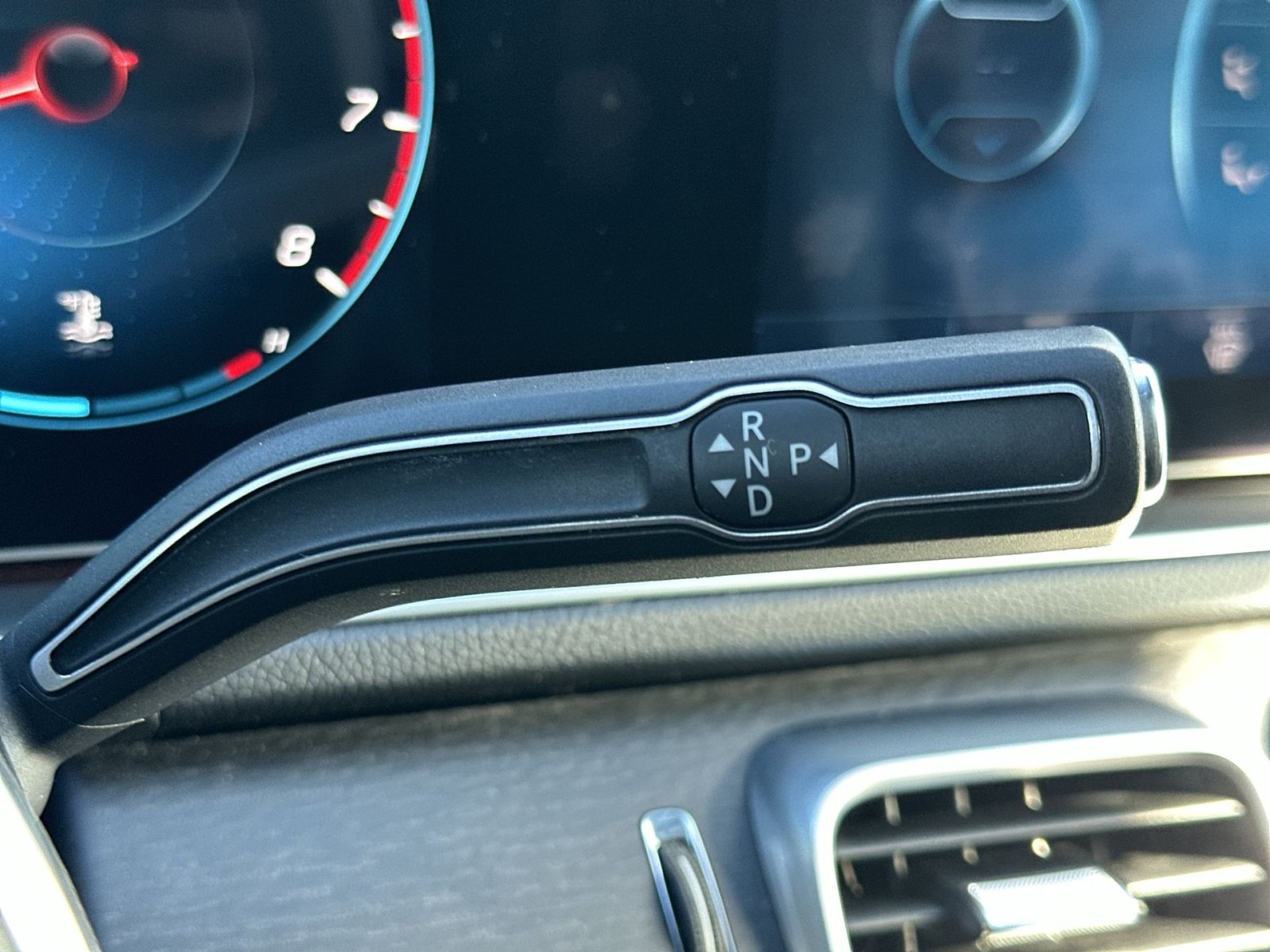 Used 2022 Mercedes-Benz GLE 350 4MATIC image 23