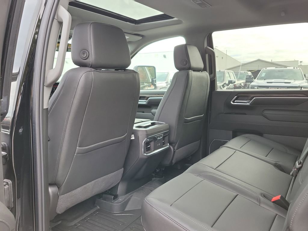 New 2025 GMC Sierra 3500 SLT w/ SLT Convenience Package image 13