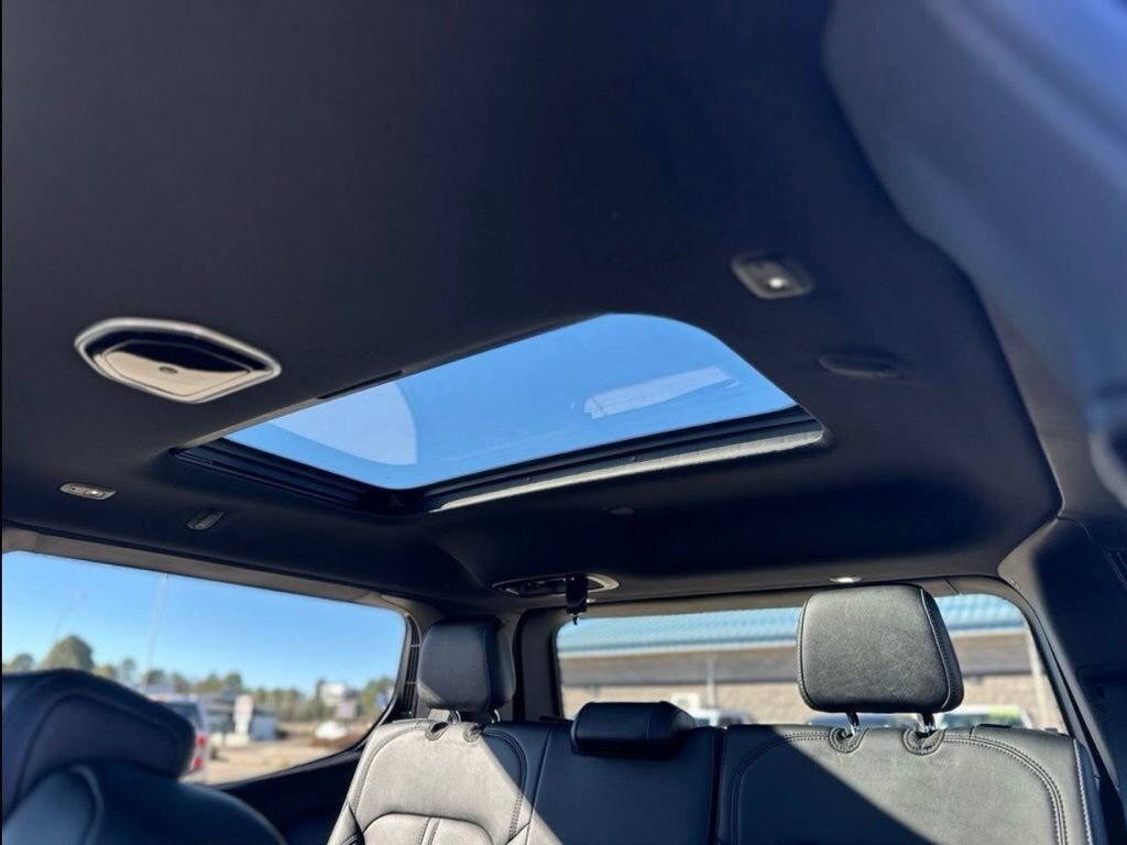 New 2026 Jeep Grand Wagoneer Limited image 36