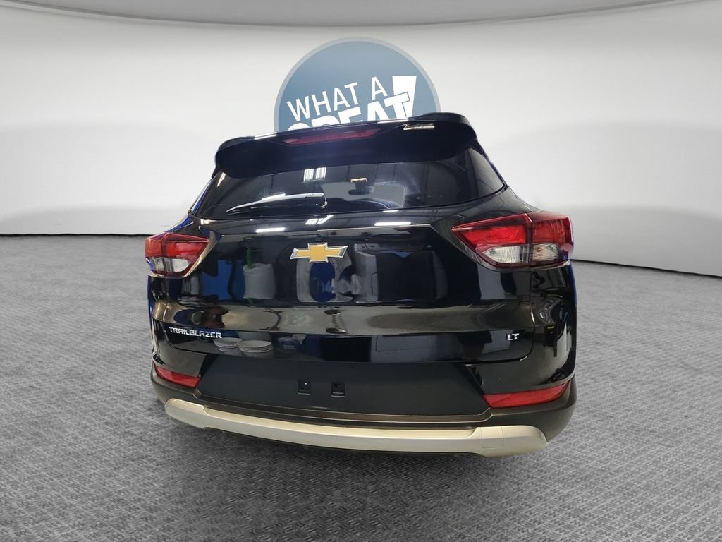 Used 2023 Chevrolet TrailBlazer LT FWD image 6