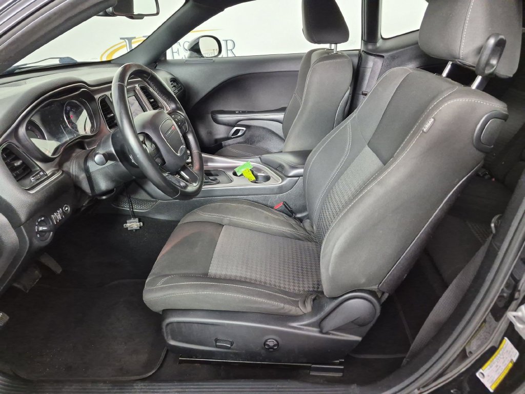 Used 2019 Dodge Challenger SXT RWD image 16
