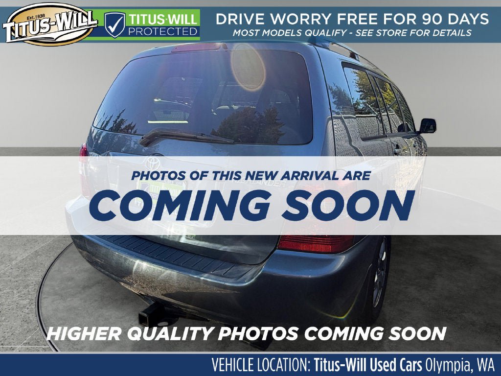 Used 2005 Toyota Highlander 2WD V6 w/ 3rd Row image 3