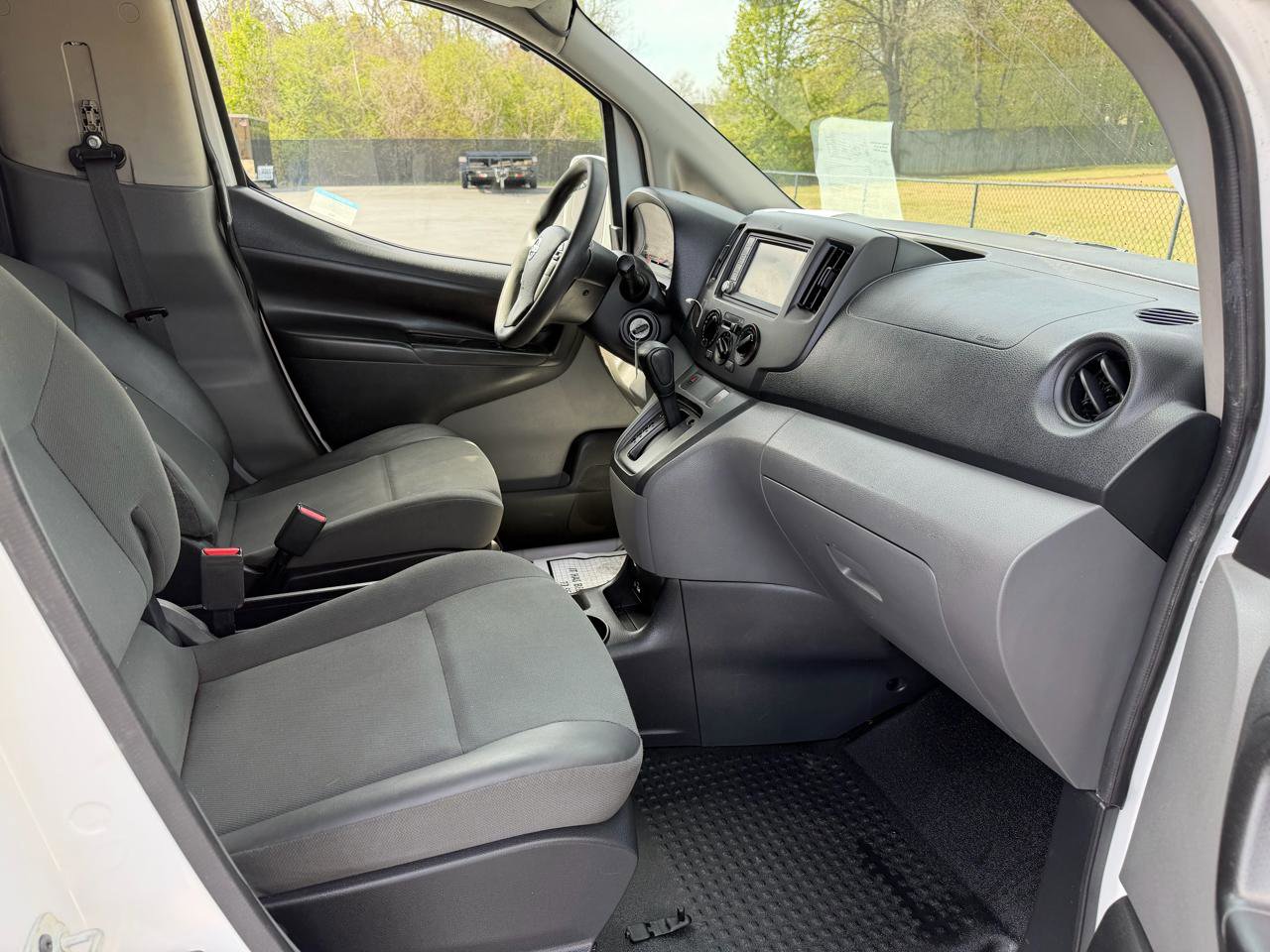 Used 2020 Nissan NV200 SV FWD image 12