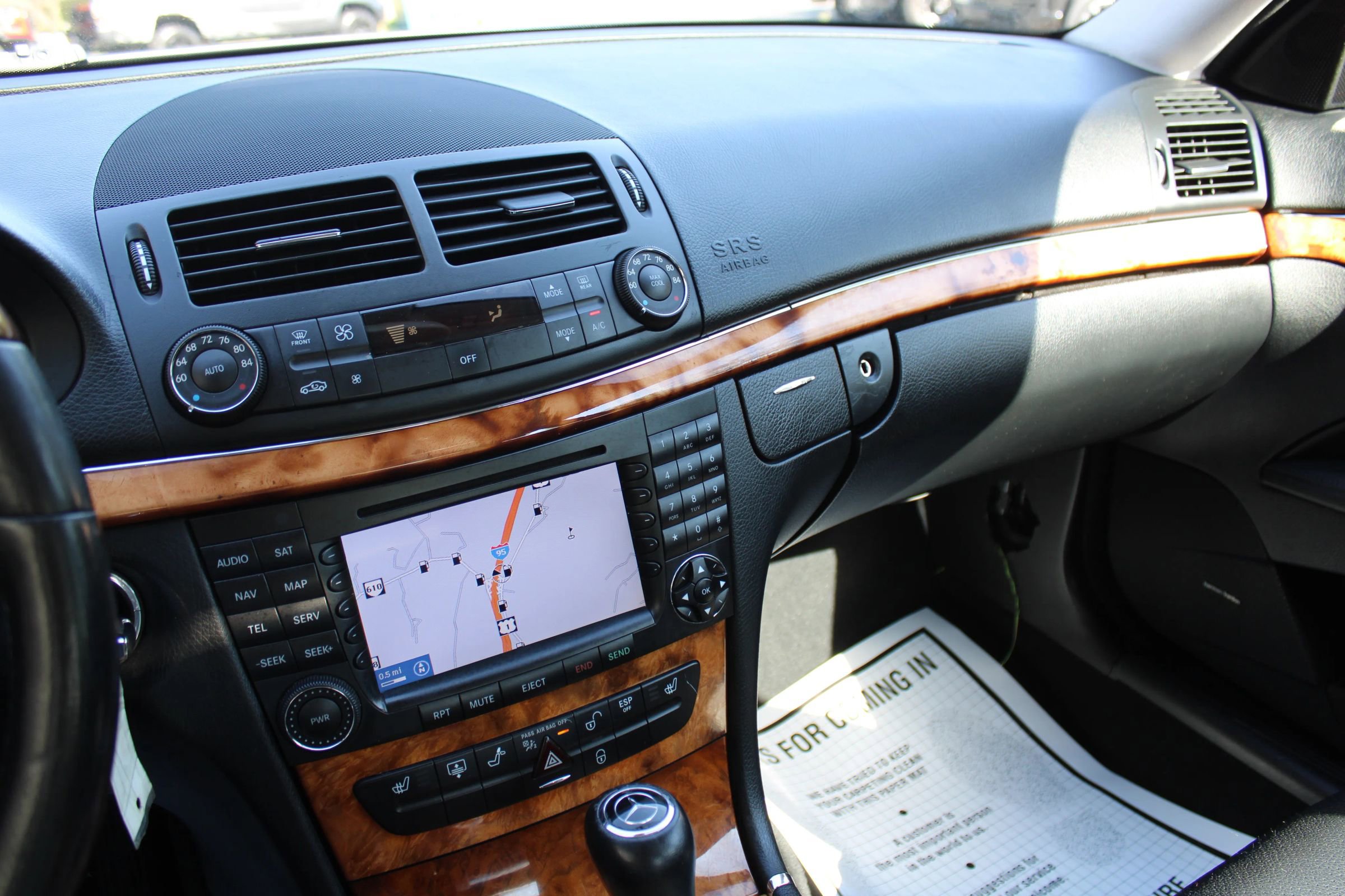 Used 2008 Mercedes-Benz E 350 4MATIC Sedan image 12