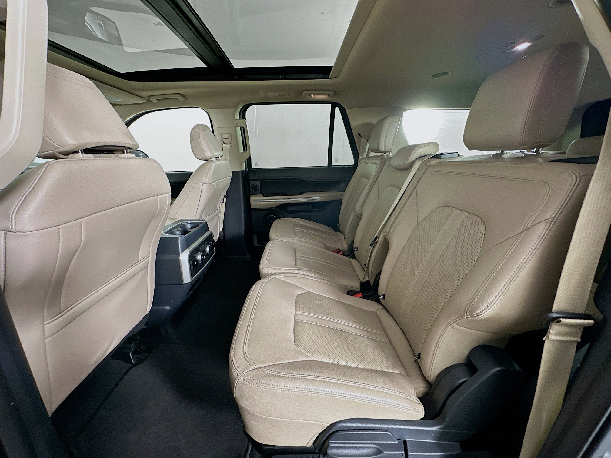 Used 2024 Ford Expedition Max Limited image 29