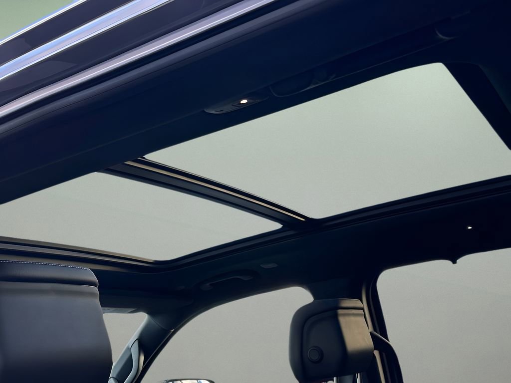 New 2024 Jeep Wagoneer 4WD w/ Premium Group I image 4