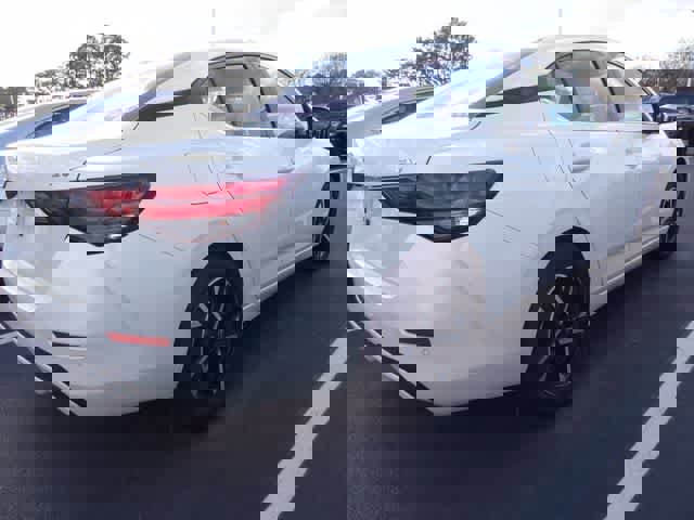 Used 2024 Nissan Sentra SV image 4