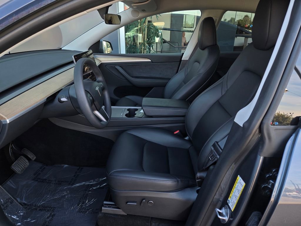 Used 2023 Tesla Model Y Long Range image 15