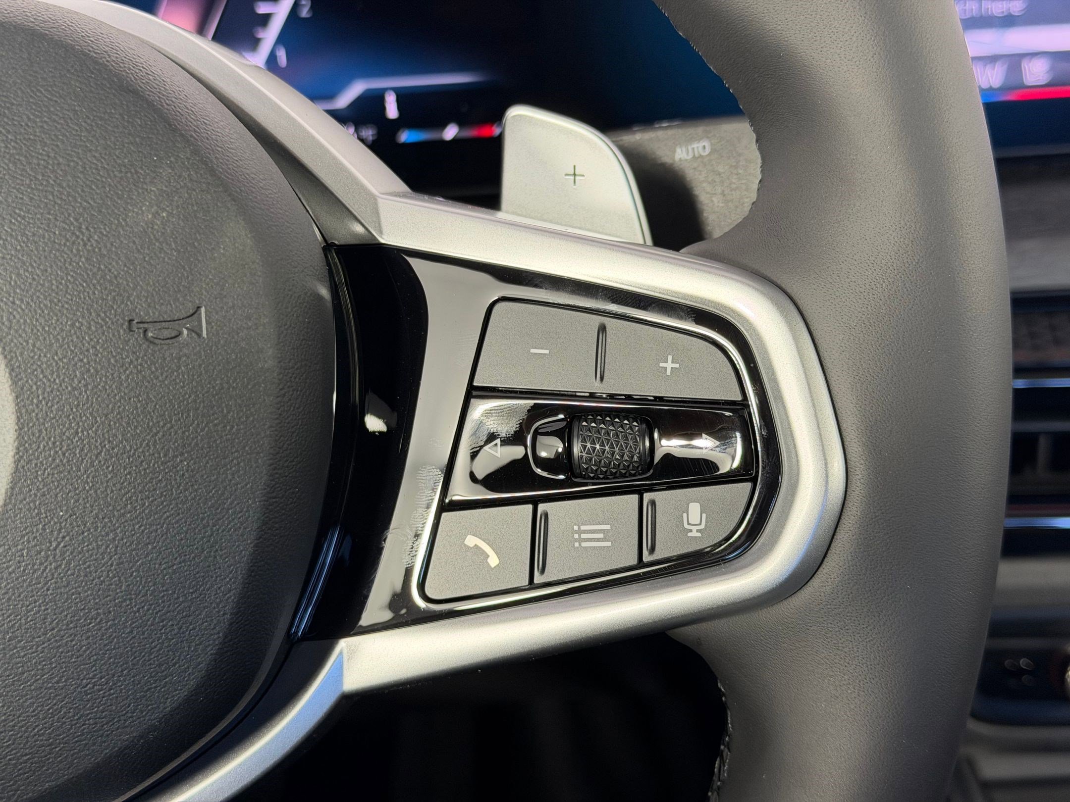 New 2026 BMW 330i Sedan w/ M Sport Package image 26