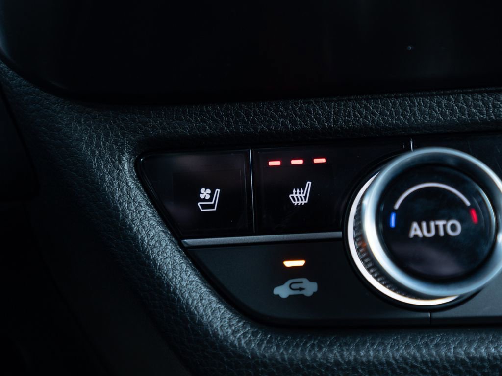 Certified 2025 Acura ADX A-Spec image 34